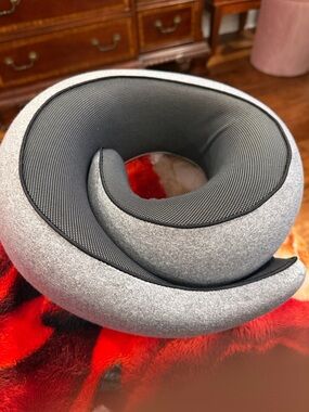 Gray Travel Neck Pillow - Premium Comfort